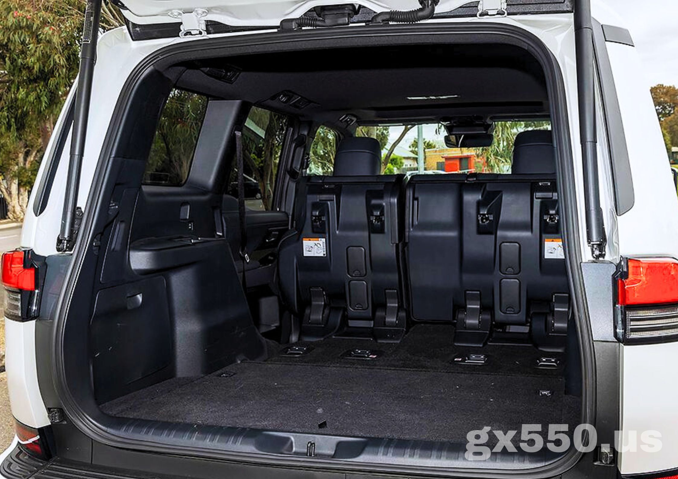 Versatile Utility: Spacious Cargo and Smart Storage